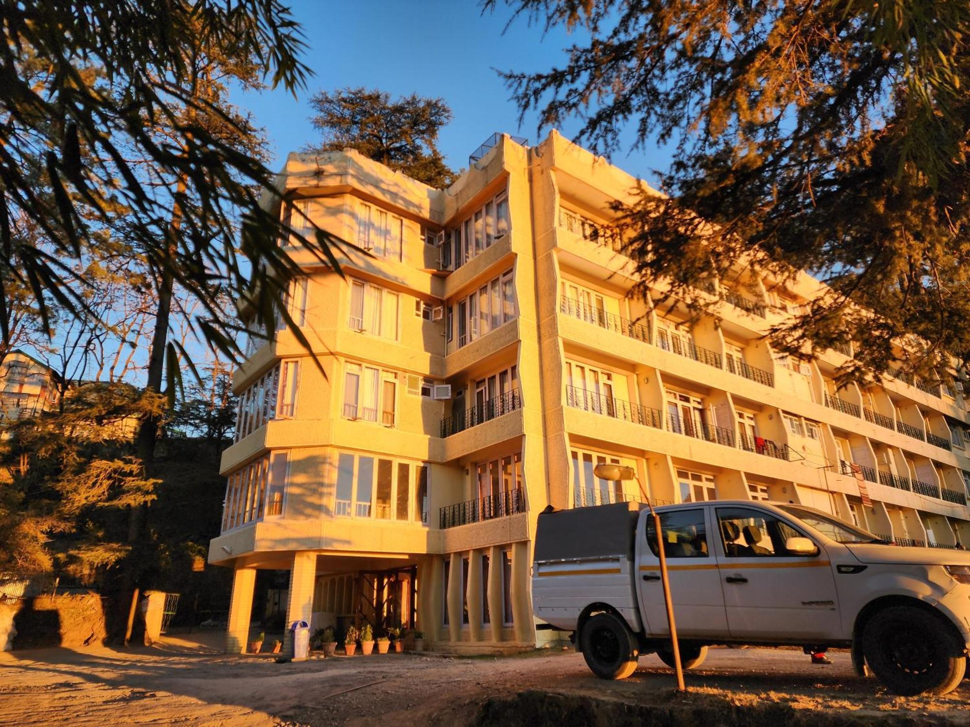 Hotel Pineview شيملا المظهر الخارجي الصورة