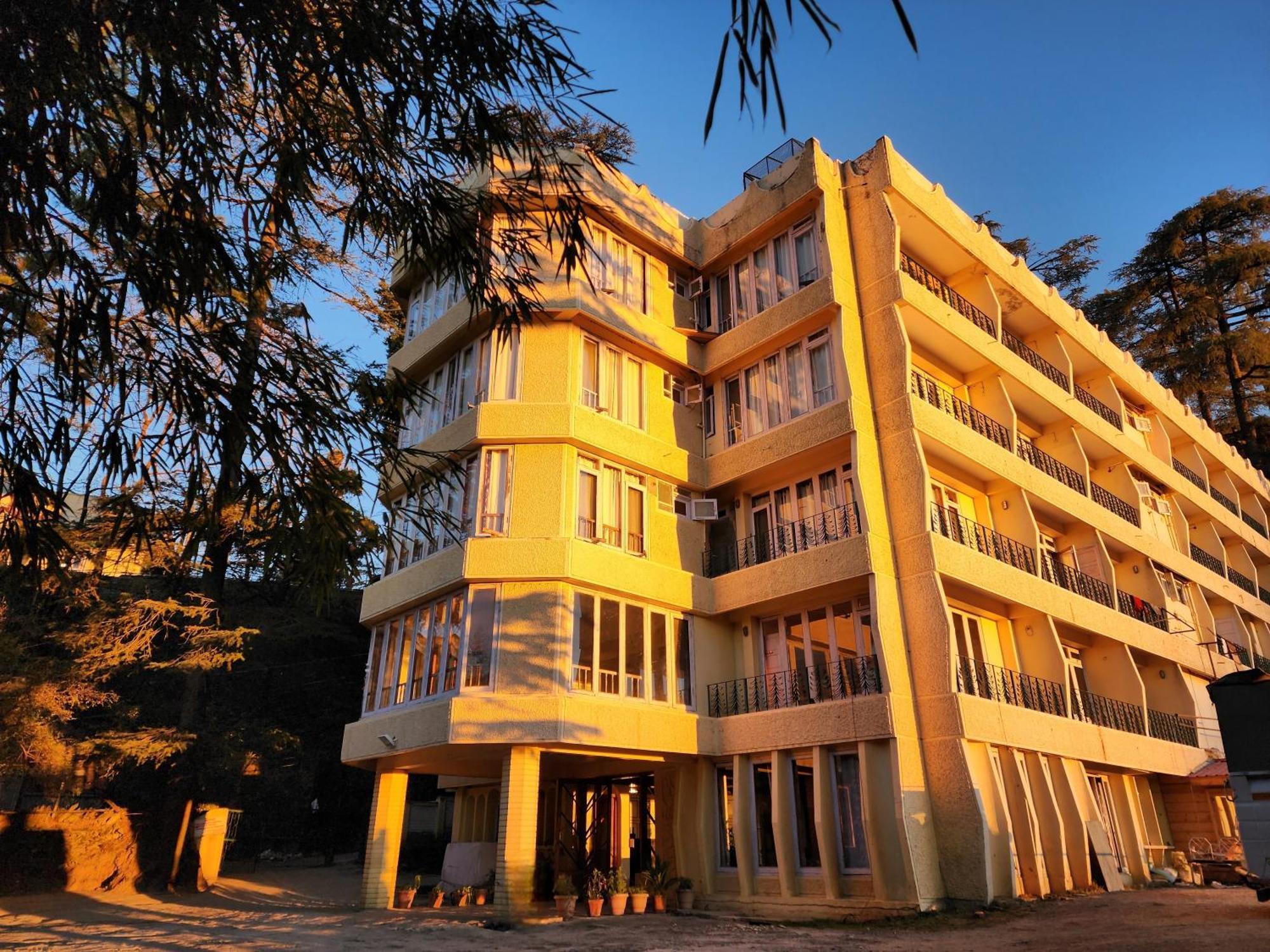 Hotel Pineview شيملا المظهر الخارجي الصورة