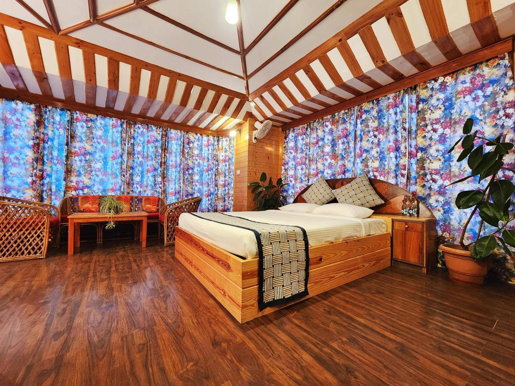 Hotel Pineview شيملا المظهر الخارجي الصورة