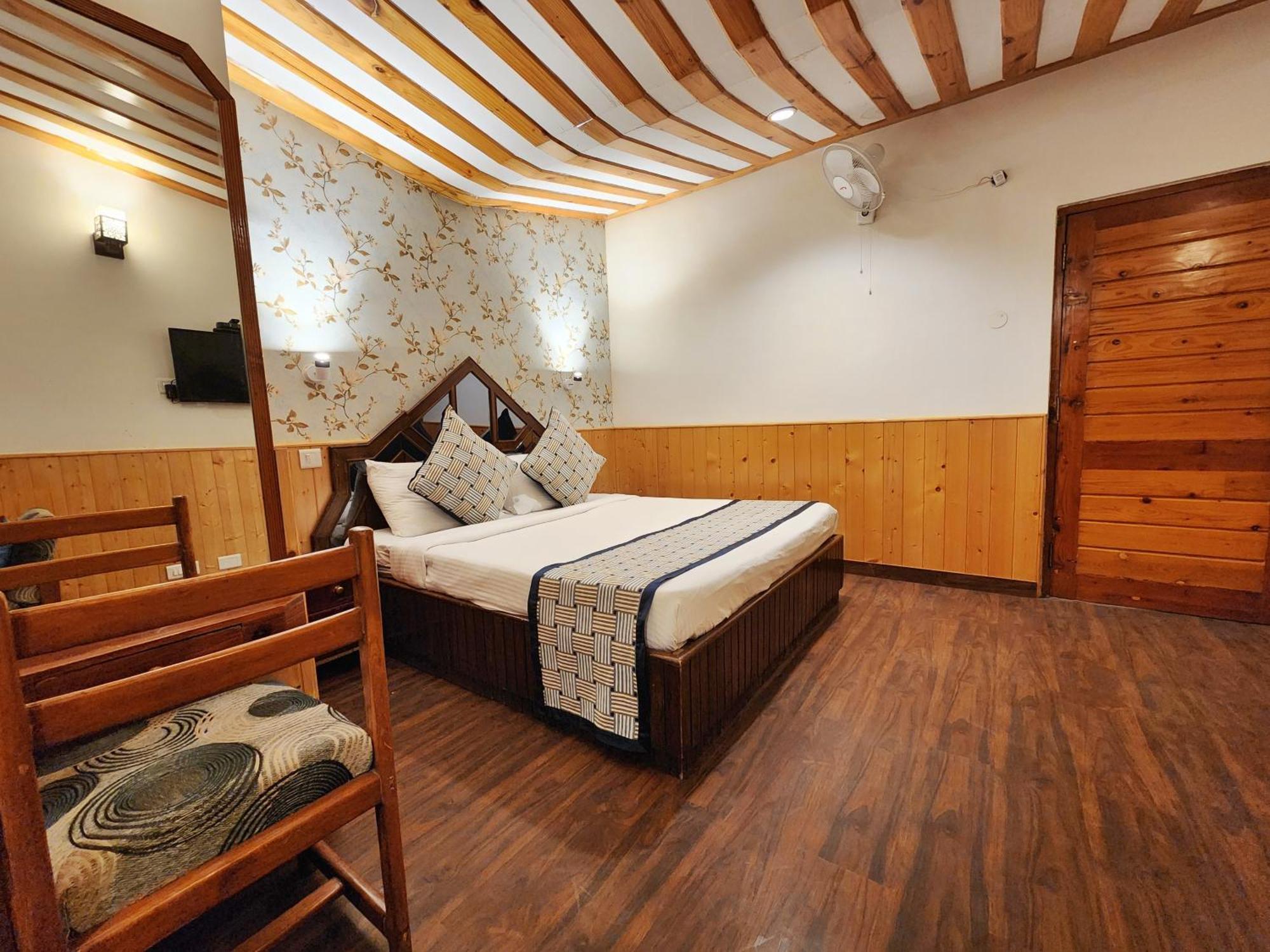 Hotel Pineview شيملا المظهر الخارجي الصورة