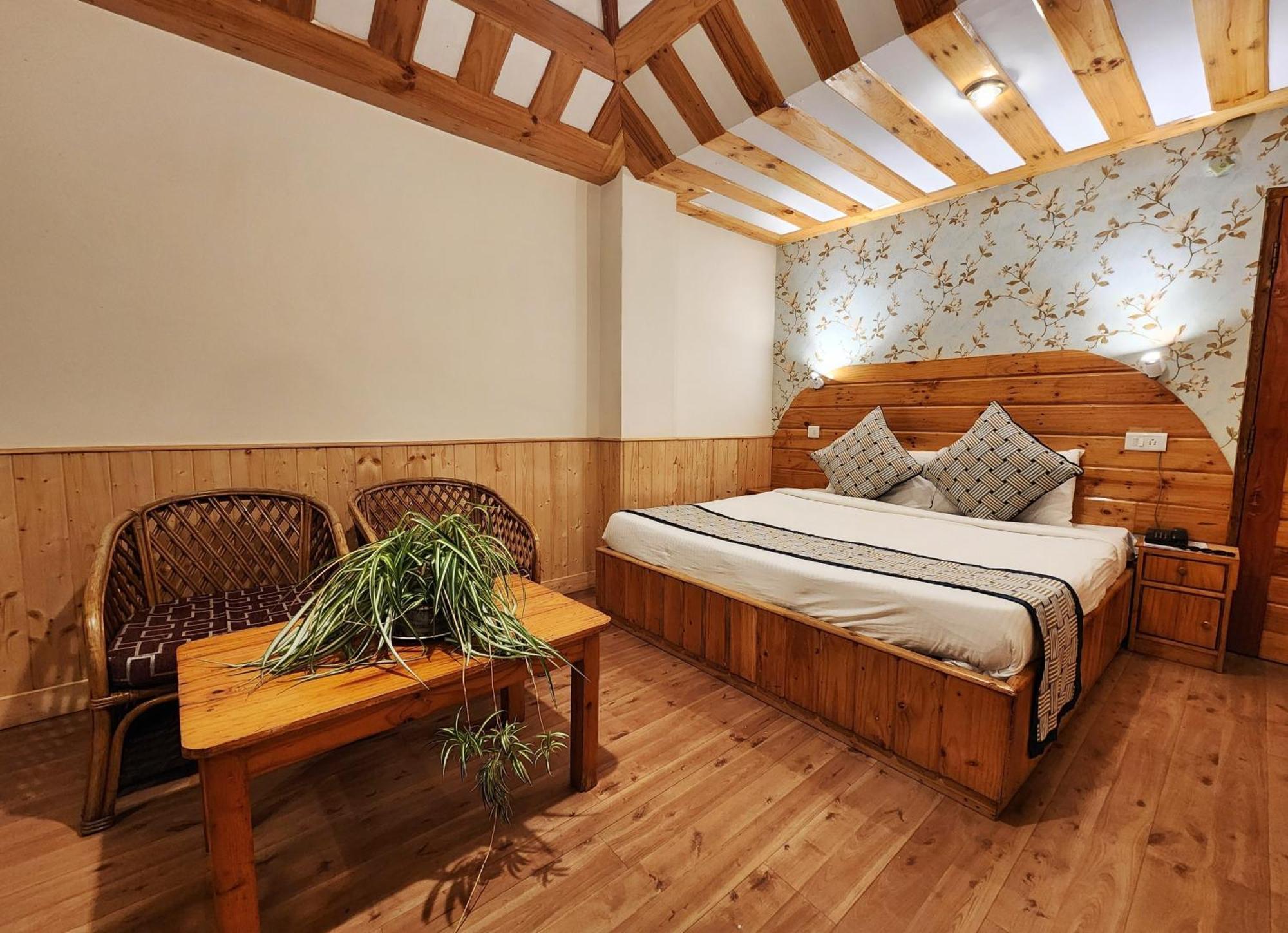 Hotel Pineview شيملا المظهر الخارجي الصورة